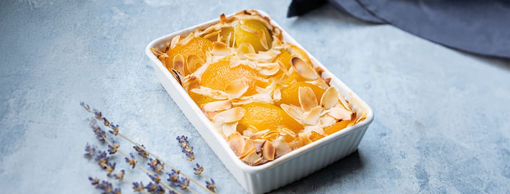 Abrikozen- en amandelcake, gemengde textuur